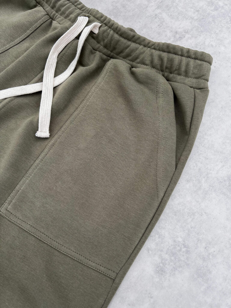 wide-legs sweatpant – army