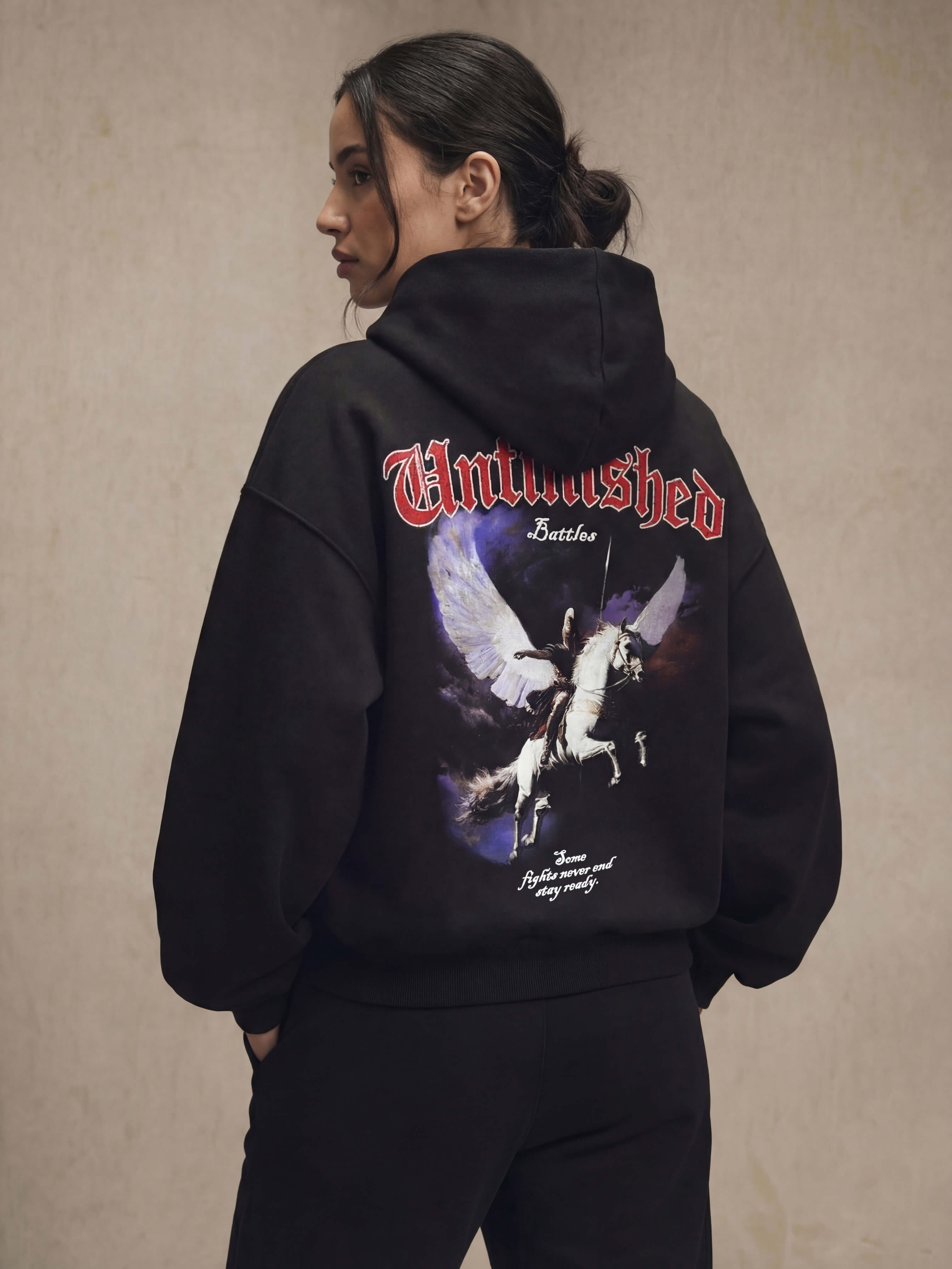 UNFINISHED BATTLES HOODIE - BLACK