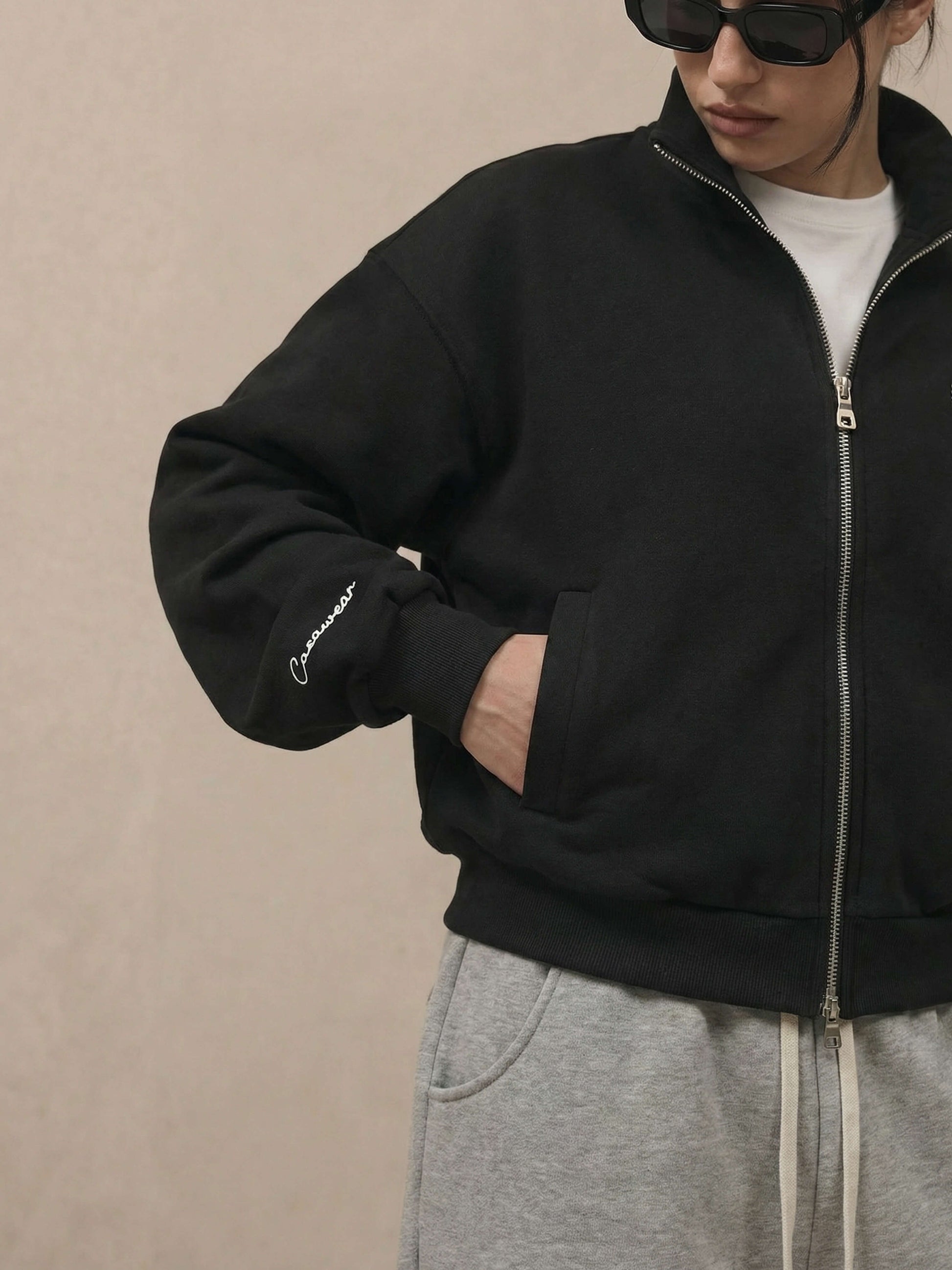 SIGNATURE FULL ZIP SWEATSHIRT - BLACK