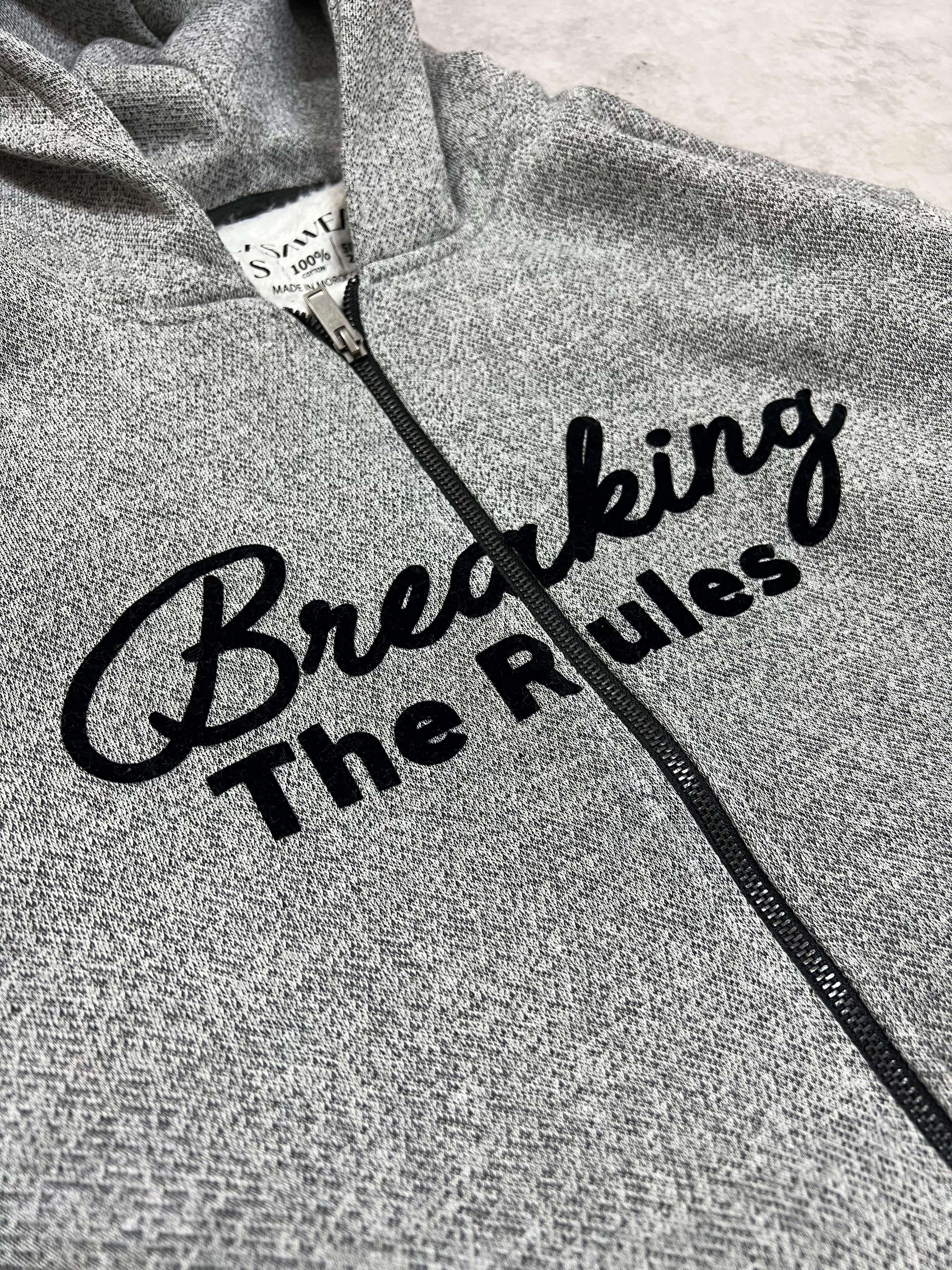 breaking the rules V2 - Gray noise