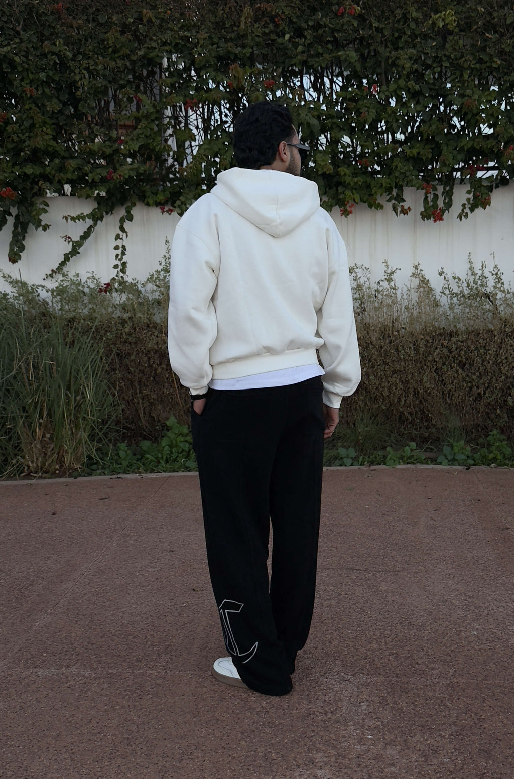 HEARTLESS DOUBLE ZIPPER - ECRU WHITE