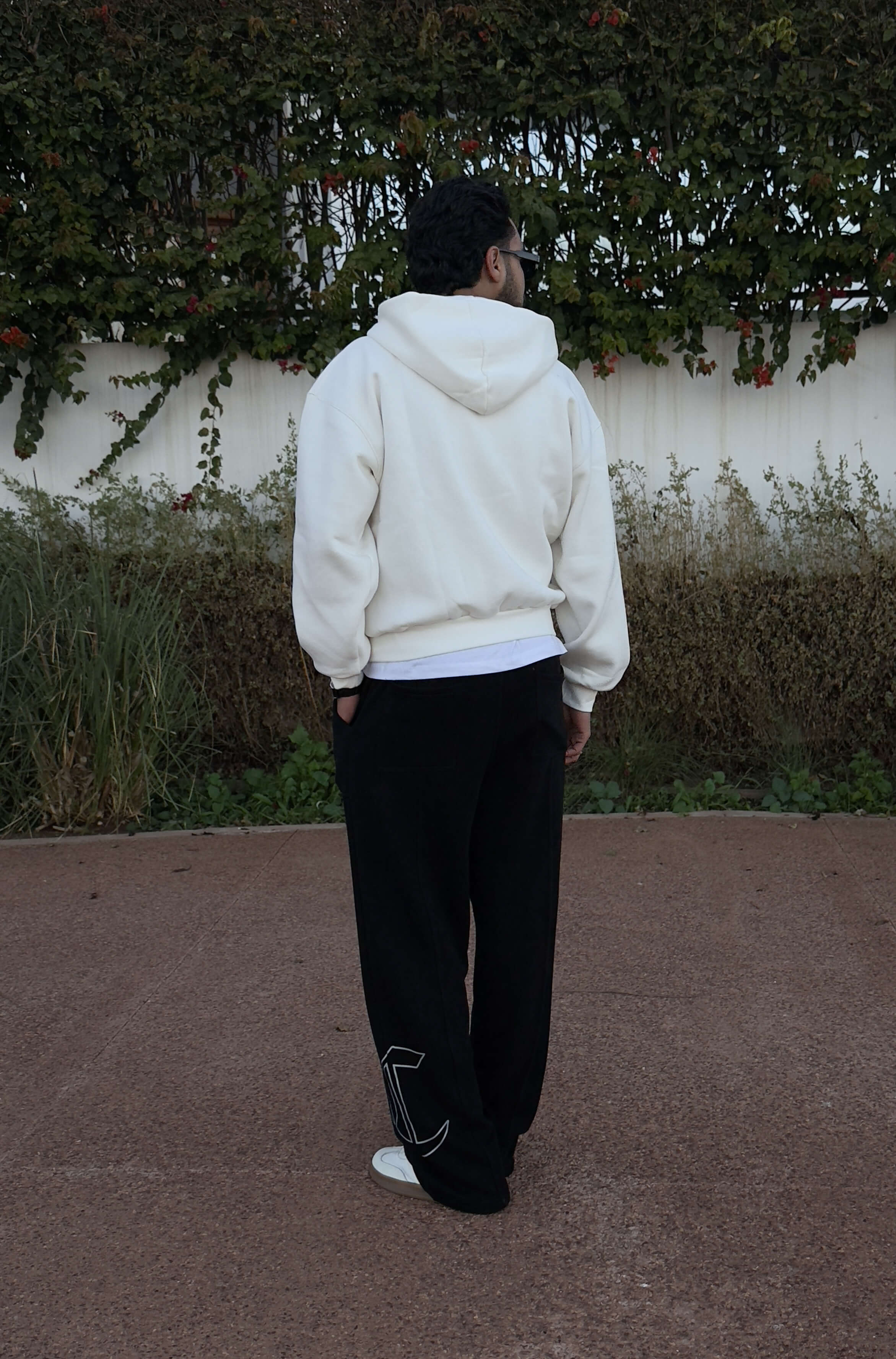HEARTLESS DOUBLE ZIPPER - ECRU WHITE