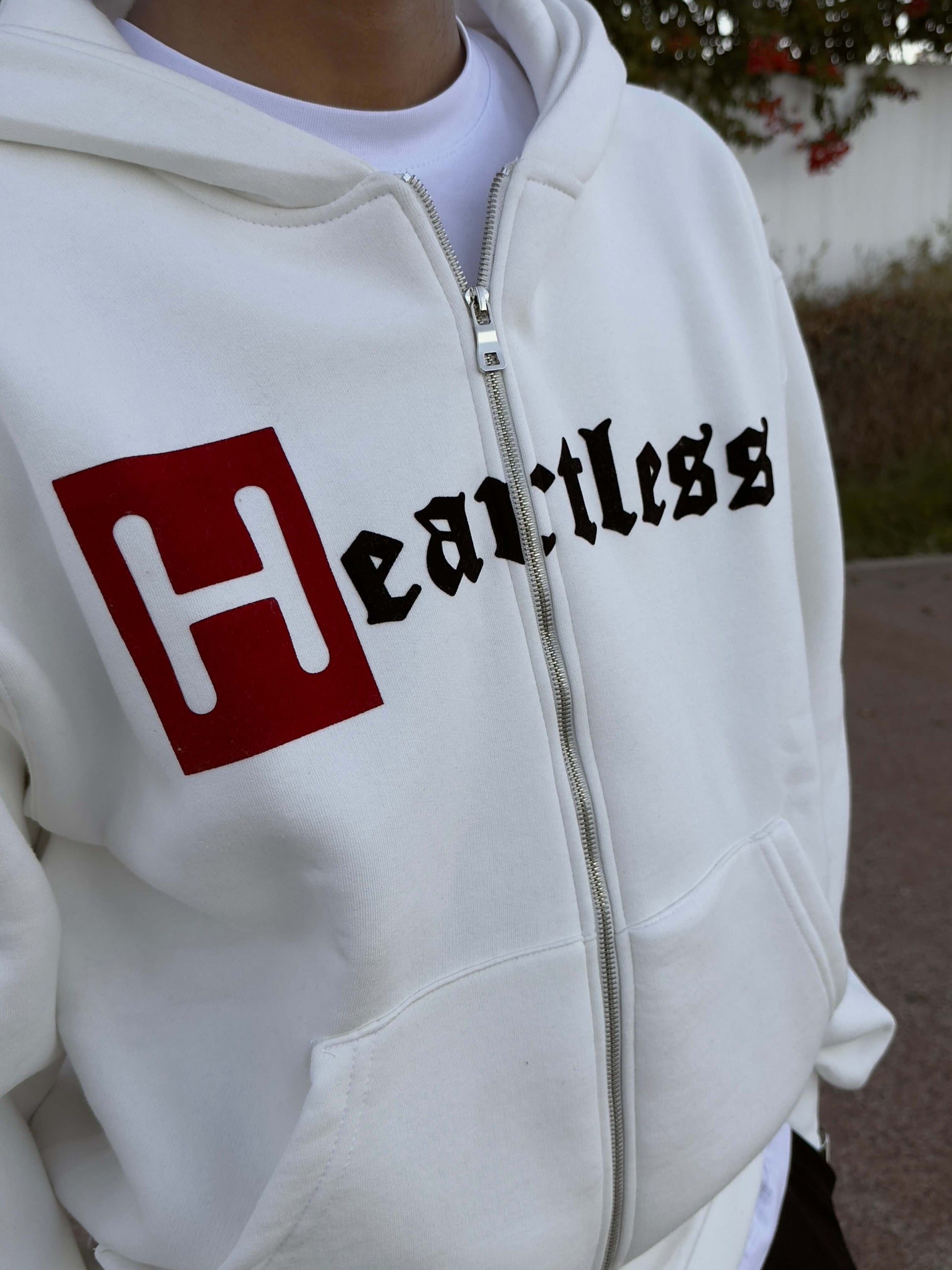 HEARTLESS DOUBLE ZIPPER - ECRU WHITE