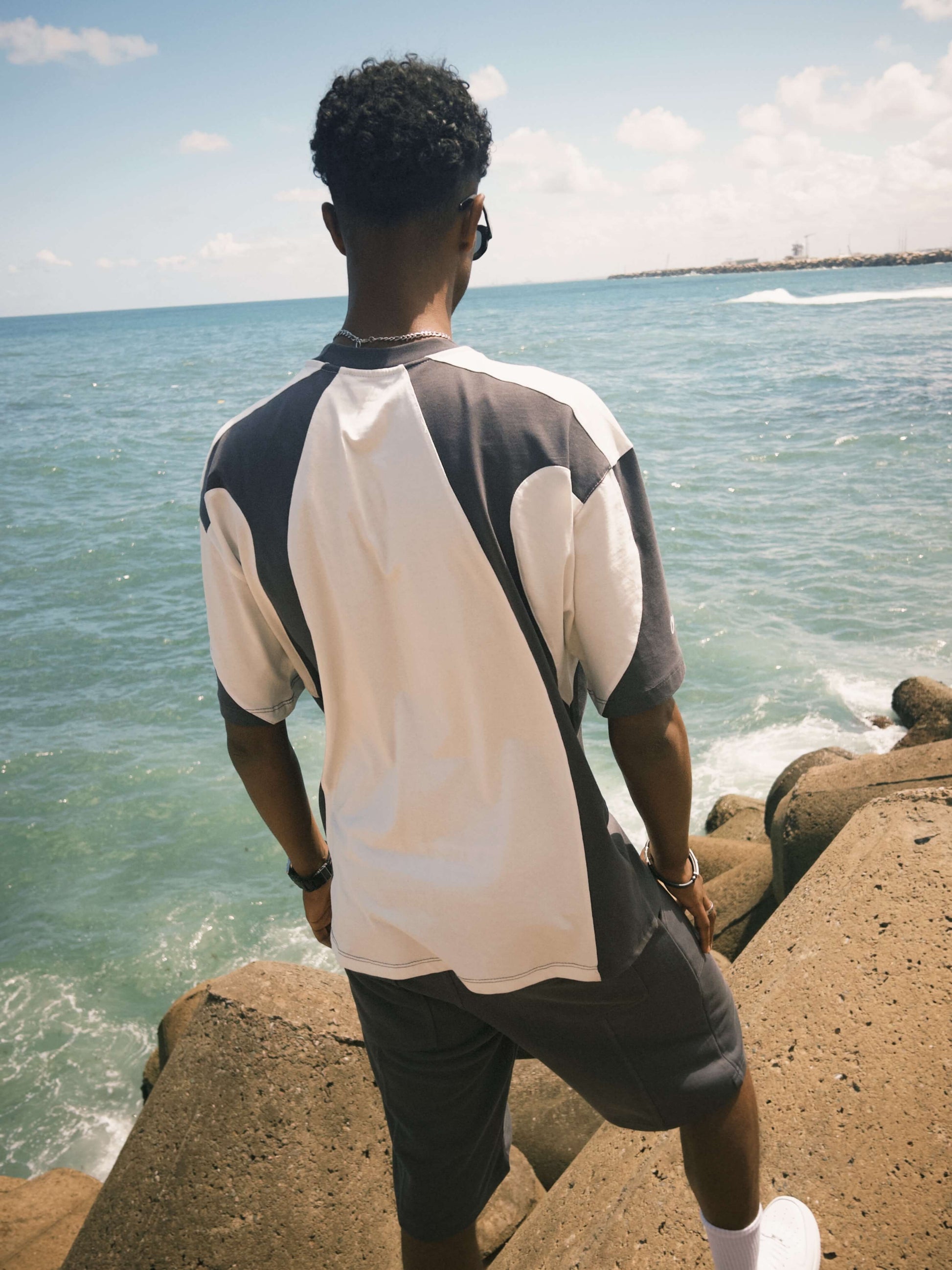 orca patch tee – ecru