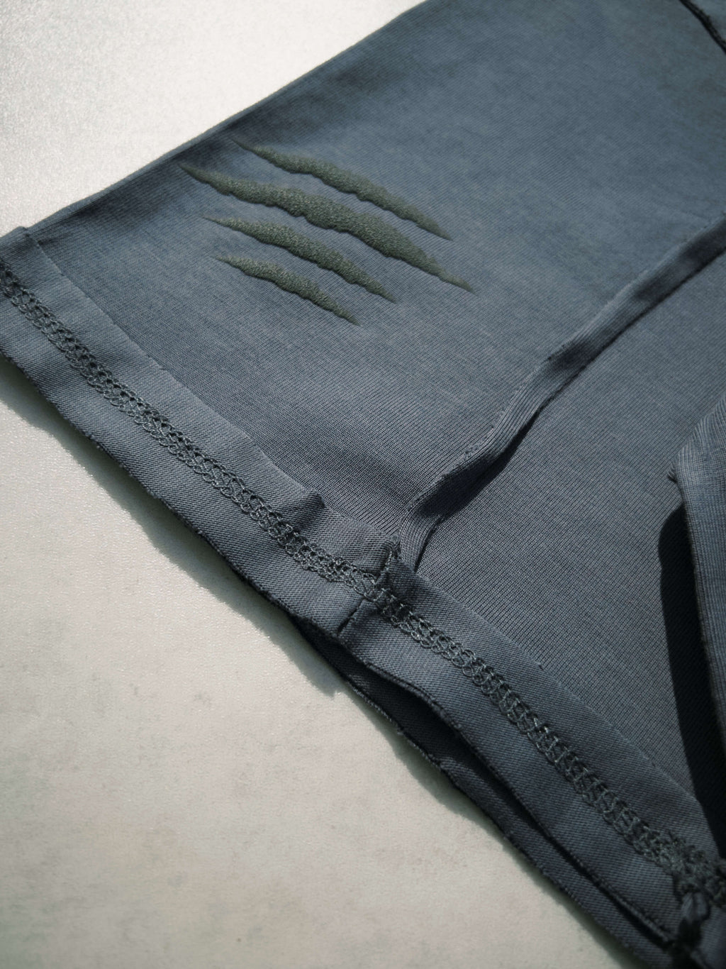 savage tee – Dusty Grey