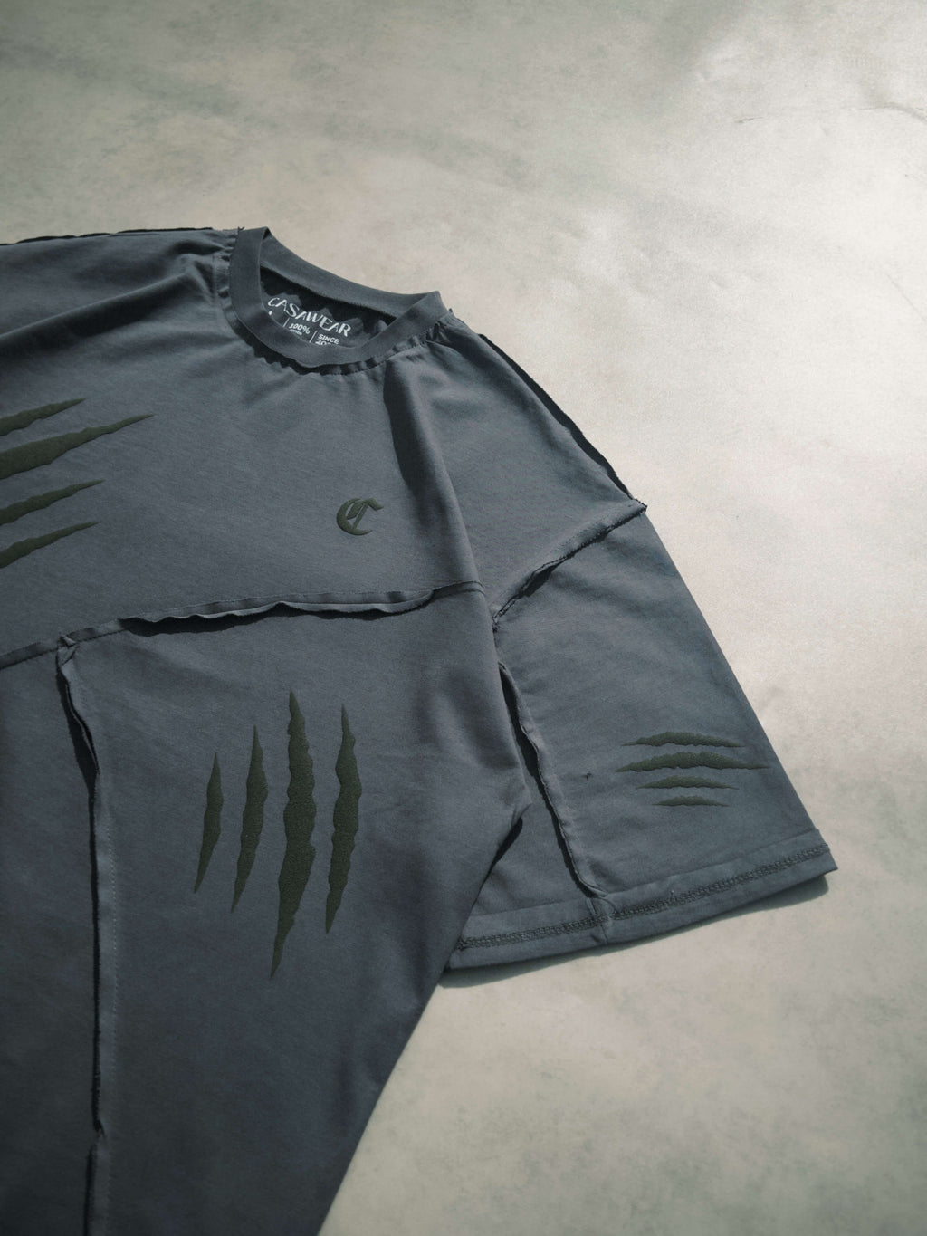savage tee – Dusty Grey